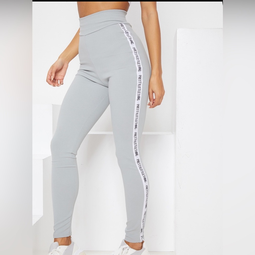 Pretty Little Thing logo leggings